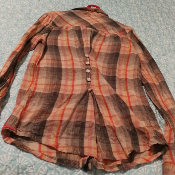 Billabong Plaid Long Sleeve Top - Picture 12 of 12